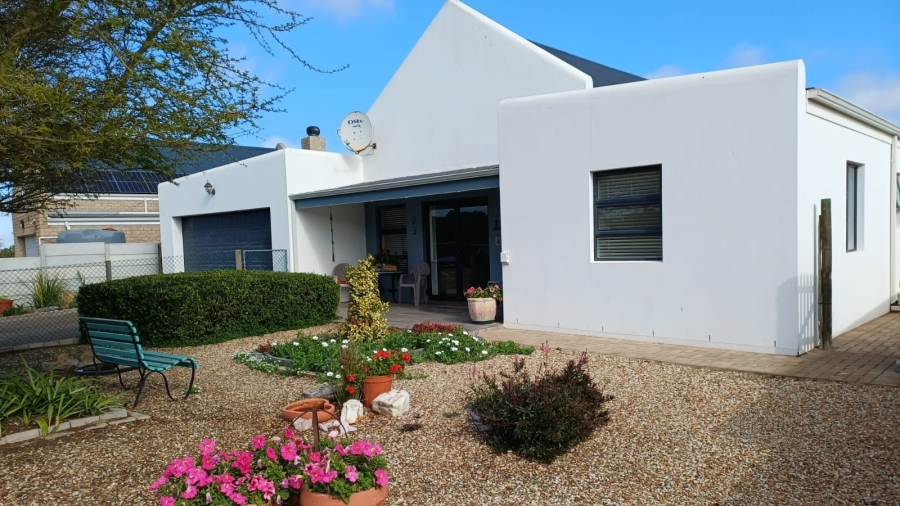 3 Bedroom Property for Sale in Britannia Bay Western Cape